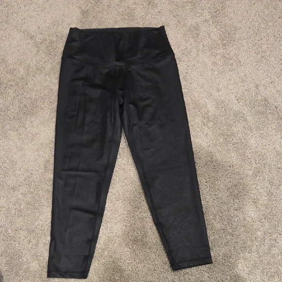 Aerie OFFLINE Black Glossy Leggings - Picture 1 of 3
